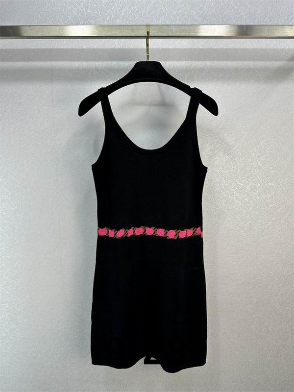 Chanel Women's Dress 52